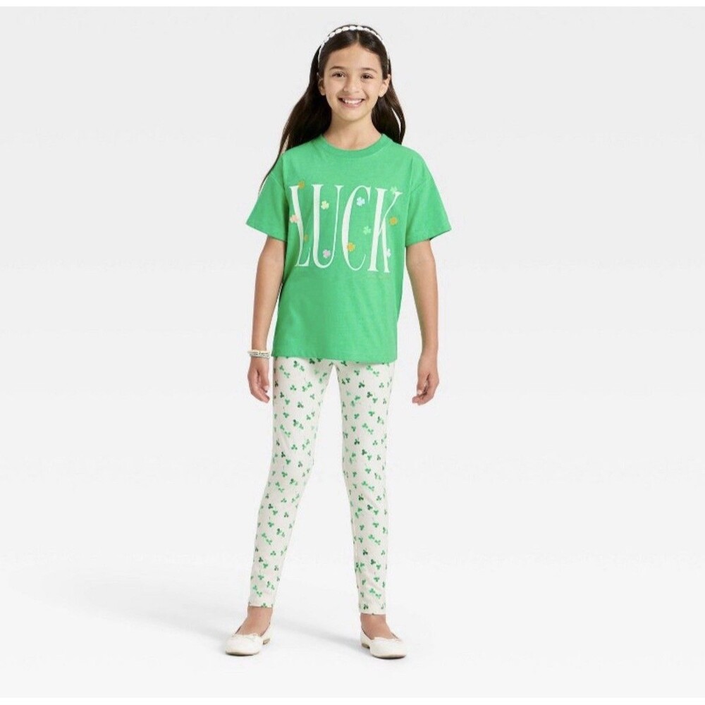 St. Patrick's Day Outfit Green t-shirt Leggings Shamrock Size Medium 8